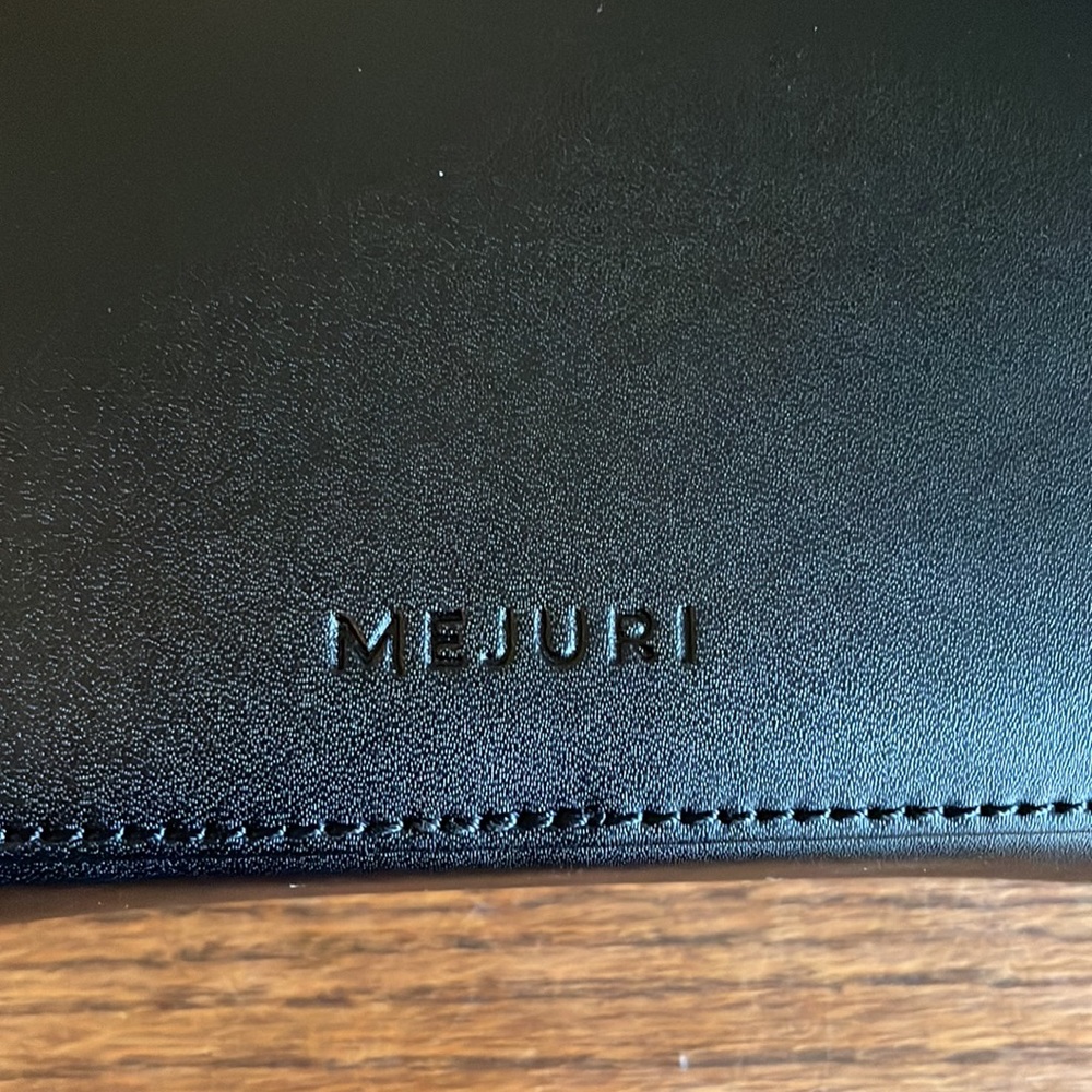 Mejuri Half Moon Multi Case Black - Picture 10 of 10